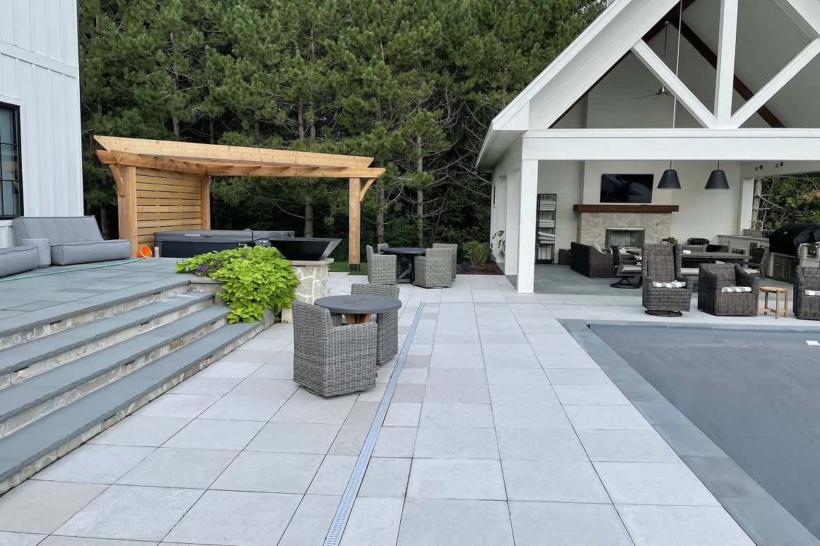 Swimming Pools & Cabanas 28