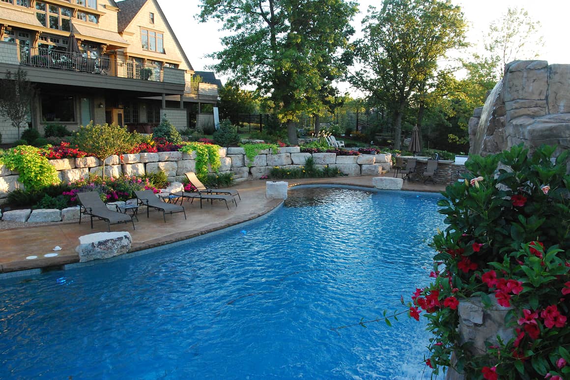 Swimming Pools & Cabanas 31