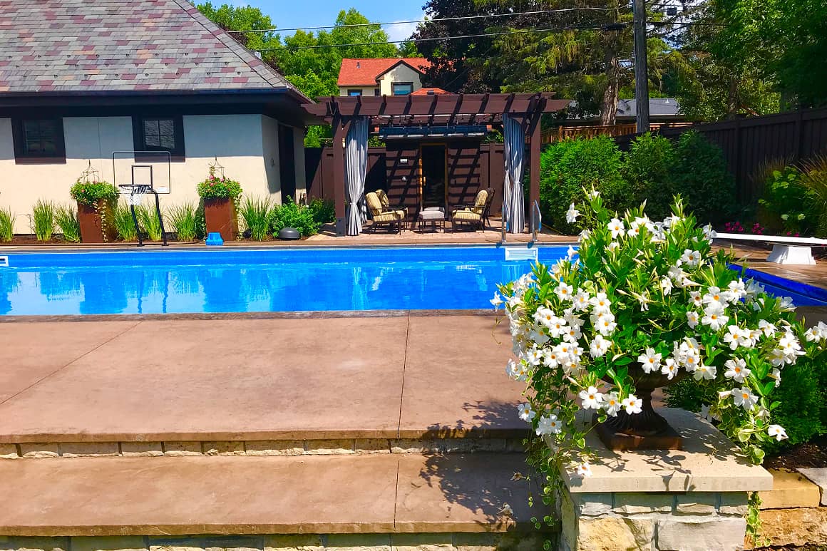 Swimming Pools & Cabanas 29