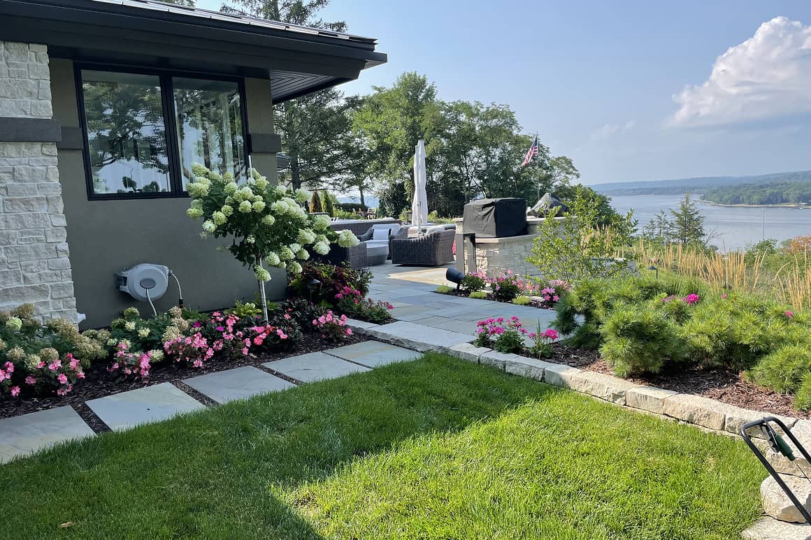 Landscape Planting 136